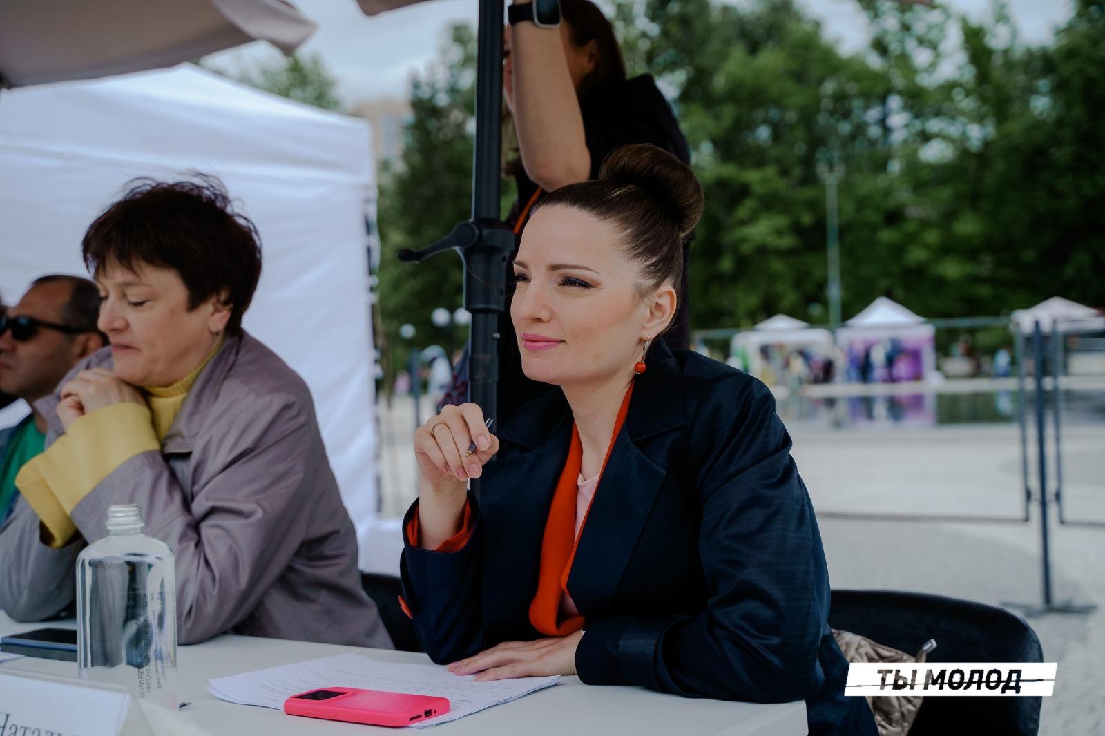 Фото Финал фестиваля «Звёздные имена Новосибирска – 2025» собрал лучших музыкантов города 3 - Сиб.ФМ Фото Финал фестиваля «Звёздные имена Новосибирска – 2025» собрал лучших музыкантов города 3